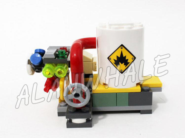 136pcs Super Fighter The Joker - огляд і ціна Gardening Tools Kids Set